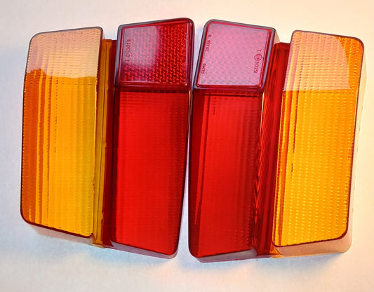 Pareja de tulipas traseras Dodge 3700 y 3700 GT (Producción actual)